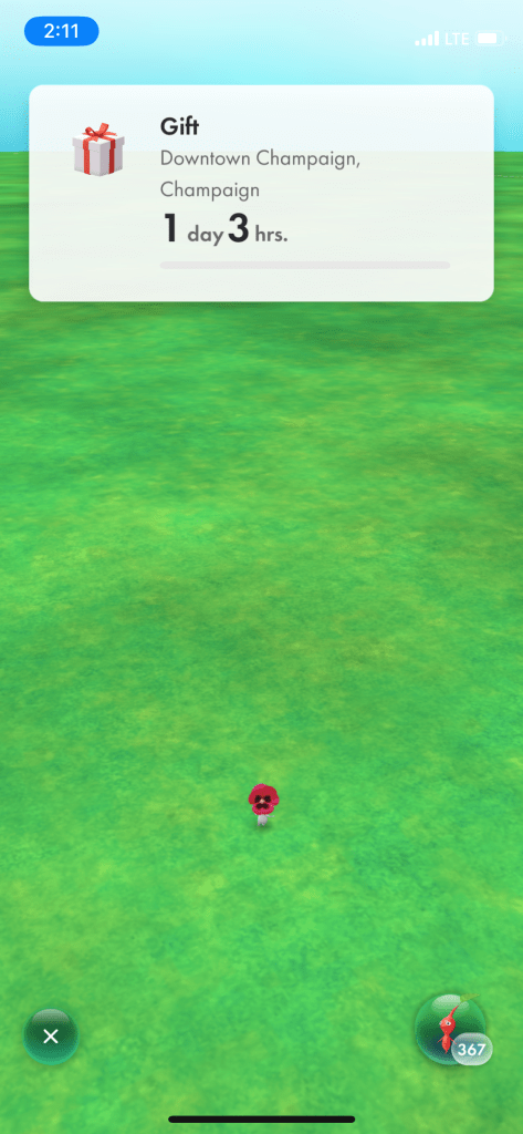 The white pikmin ventures forth to its destination.